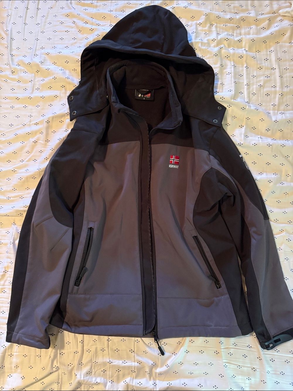 Men's Hooded Softshell Jacket with Norway Emblem - Dark Gray & Black